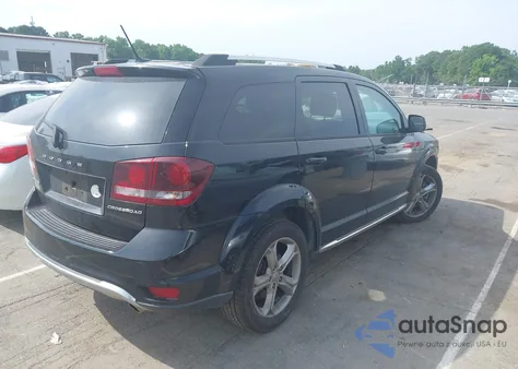 2017 Dodge Journey Crossroad z USA, uszkodzony, nr VIN 3C4PDCGG1HT554945